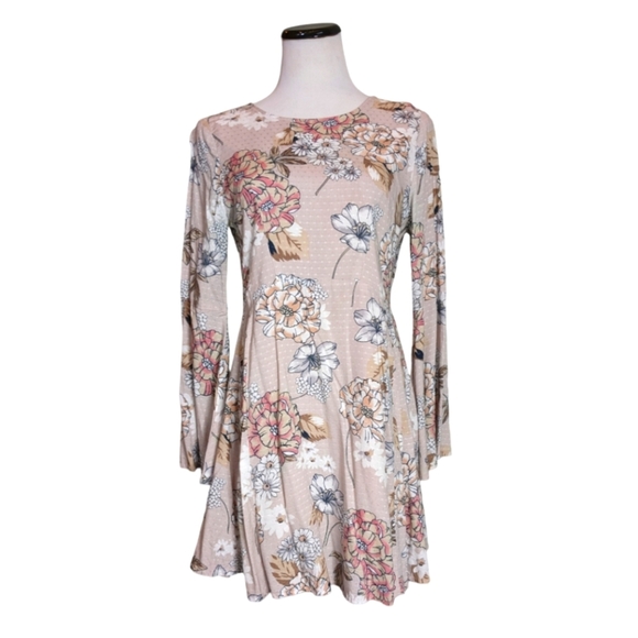 Altar'd State Dresses & Skirts - Altar'd State boho long sleeve floral spring summer dress blush nude EUC Medium
